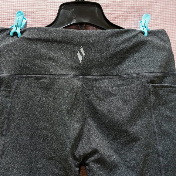 Skechers ladies XL GRAY bike‎ short with Po… - Picture 6 of 7
